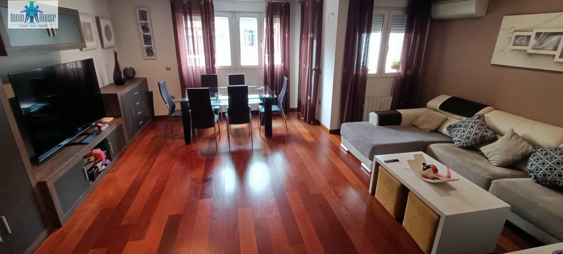 Sala d'estar de Pis en venda en  Albacete Capital amb Aire condicionat, Calefacció i Balcó