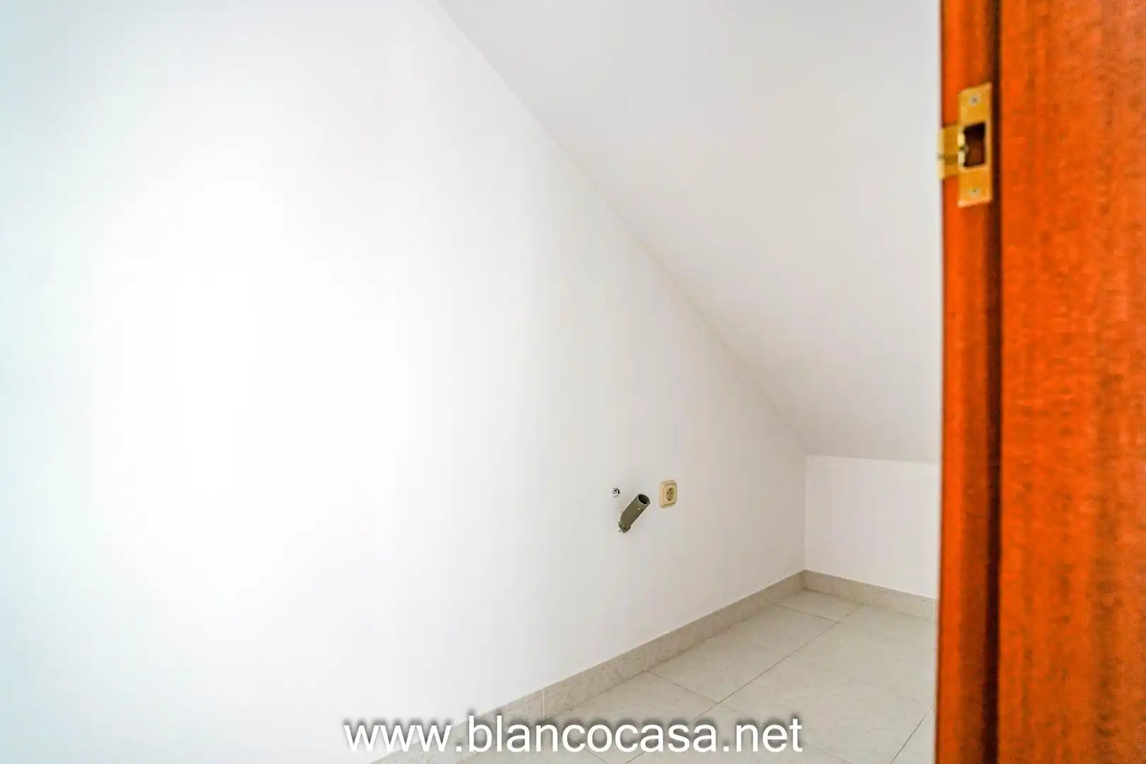 Casa o chalet en venta en Carballo con Calefacción, Jardín privado y Trastero