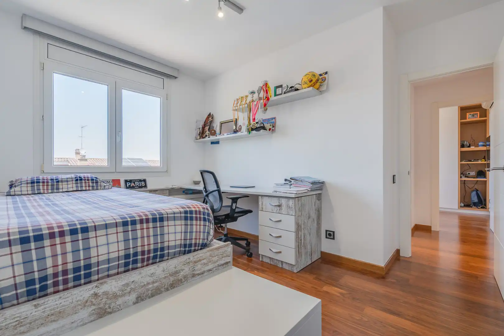 Habitación de Casa adosada en venta en Sant Quirze del Vallès con Aire acondicionado, Calefacción y Jardín privado
