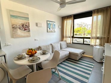 Apartament amb ascensor en venda a Calle Calle Sirenas