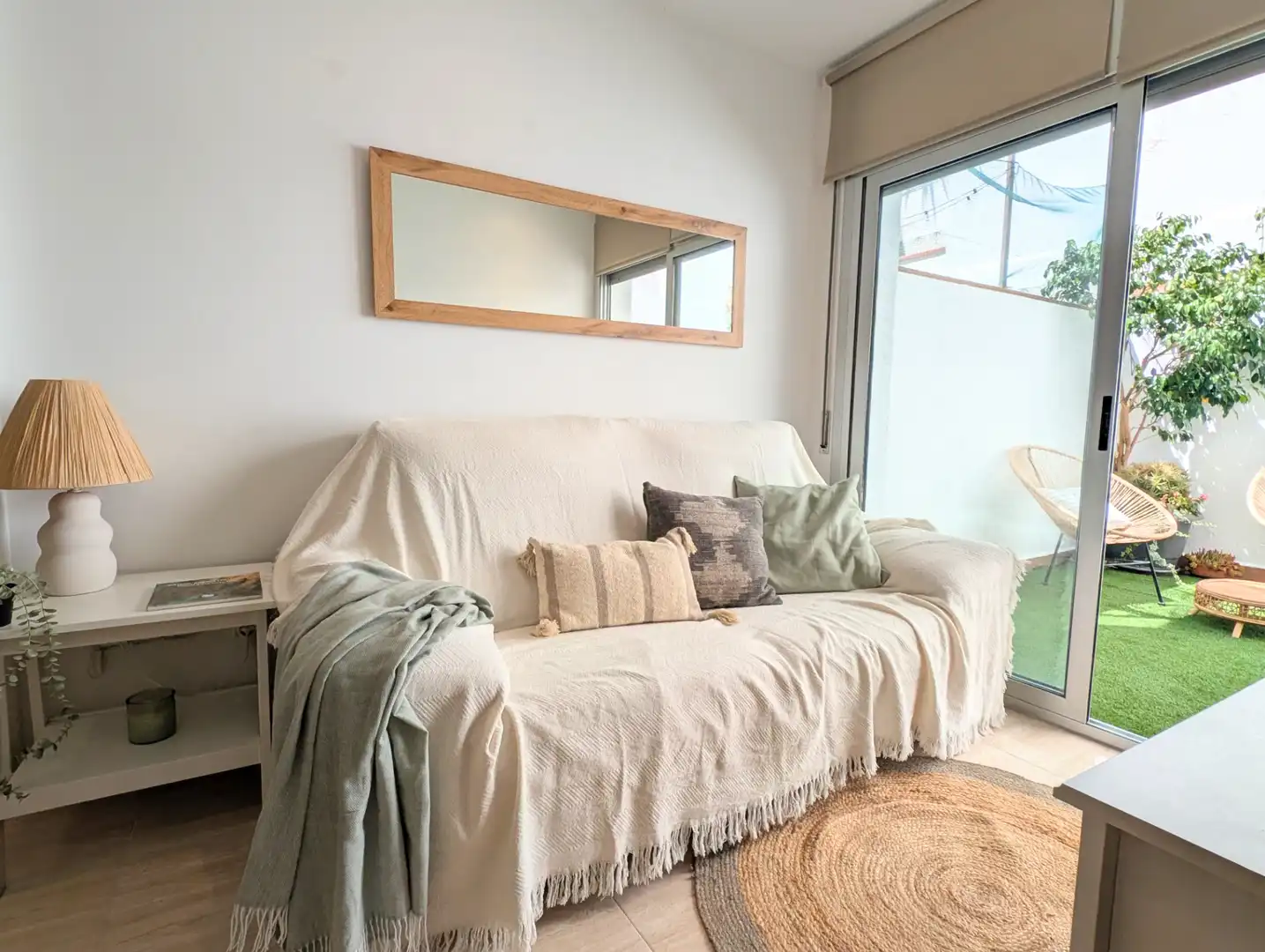 Wohnzimmer von Erdgeschoss zum Verkauf in Mataró mit Klimaanlage, Heizung und Terrasse