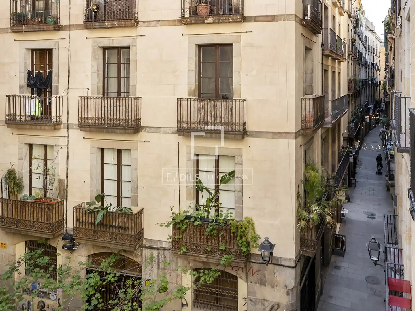 Außenansicht von Wohnung zum Verkauf in Barcelona mit Klimaanlage, Heizung und Parkett