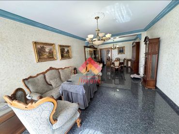 Piso con balcón en venta en Casco Histórico