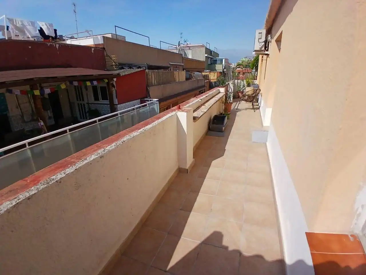Terrasse von Dachboden zum Verkauf in Vilanova i la Geltrú mit Klimaanlage, Parkett und Terrasse
