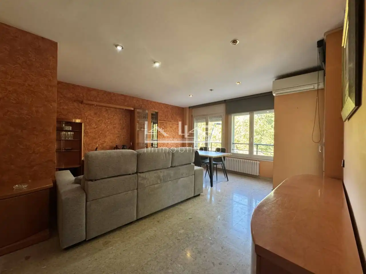 Vista exterior de Piso de alquiler en Vic con Aire acondicionado, Calefacción y Amueblado