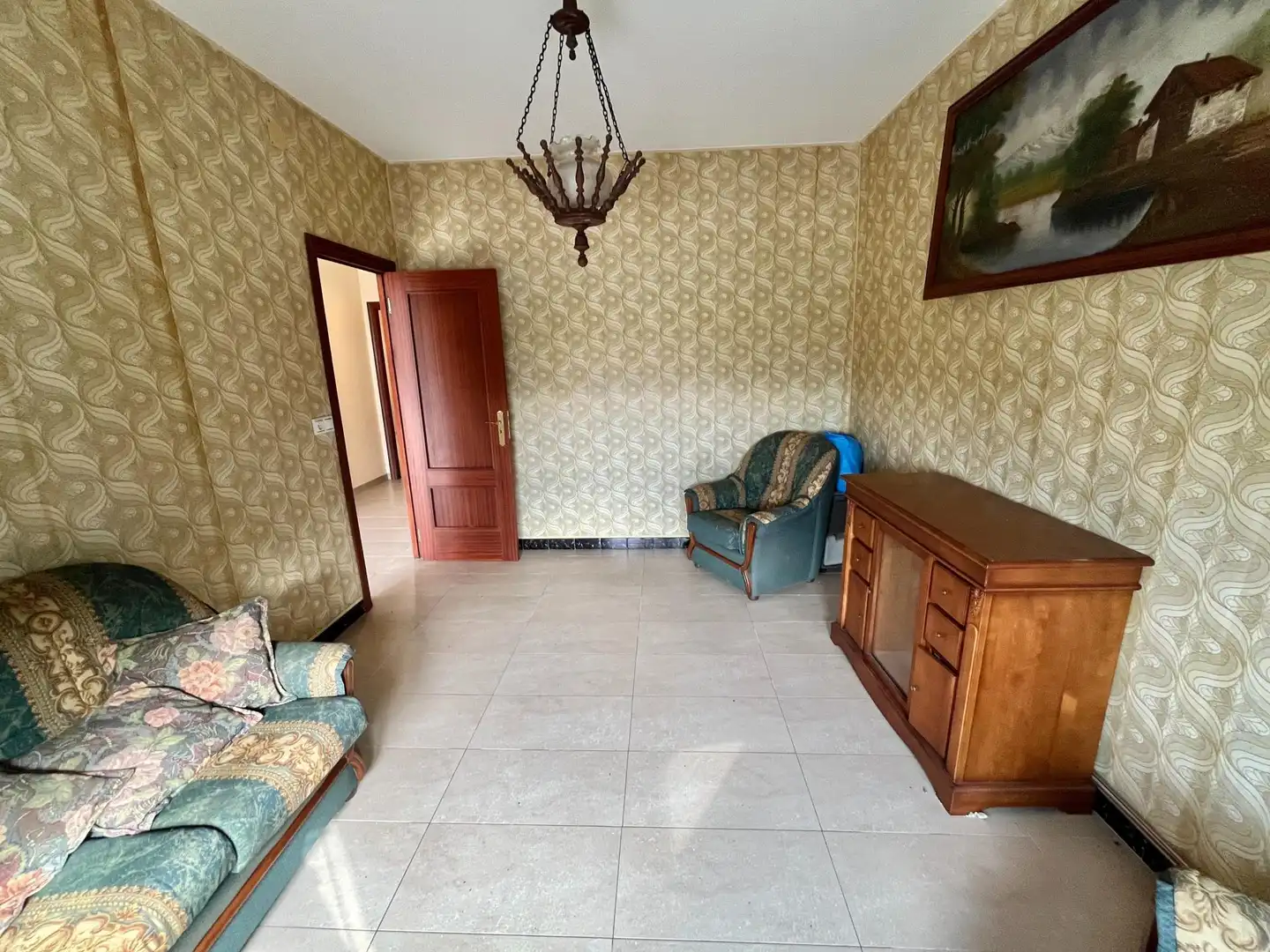 Sala de estar de Casa adosada en venta en Rianxo con Calefacción