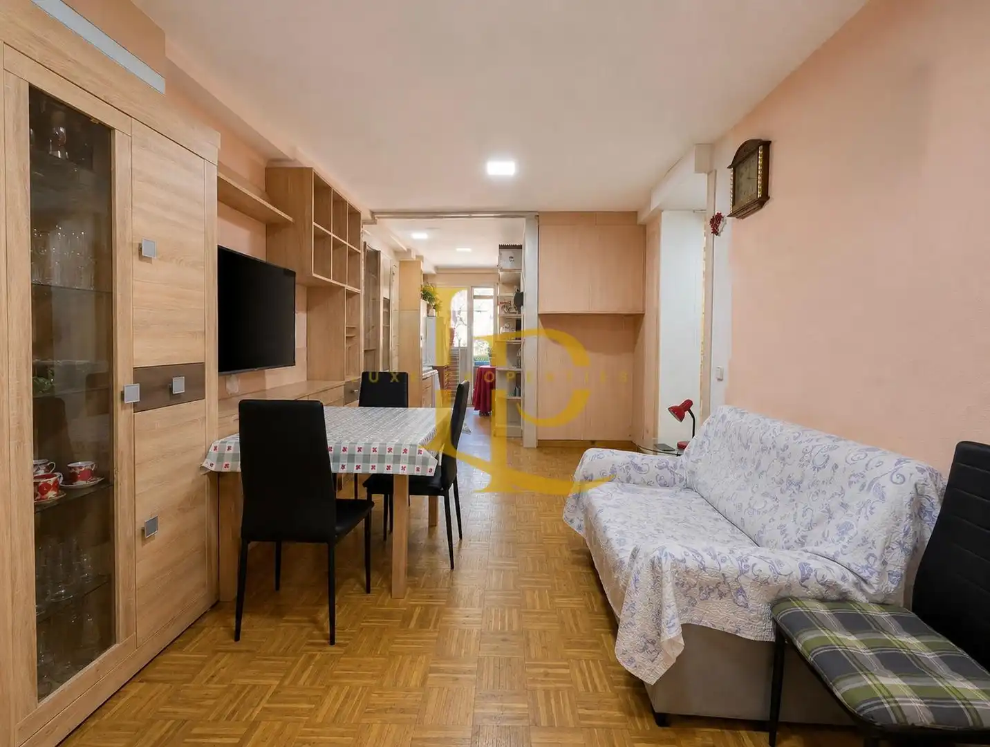 Sala de estar de Piso en venta en San Lorenzo de El Escorial con Calefacción, Jardín privado y Horno