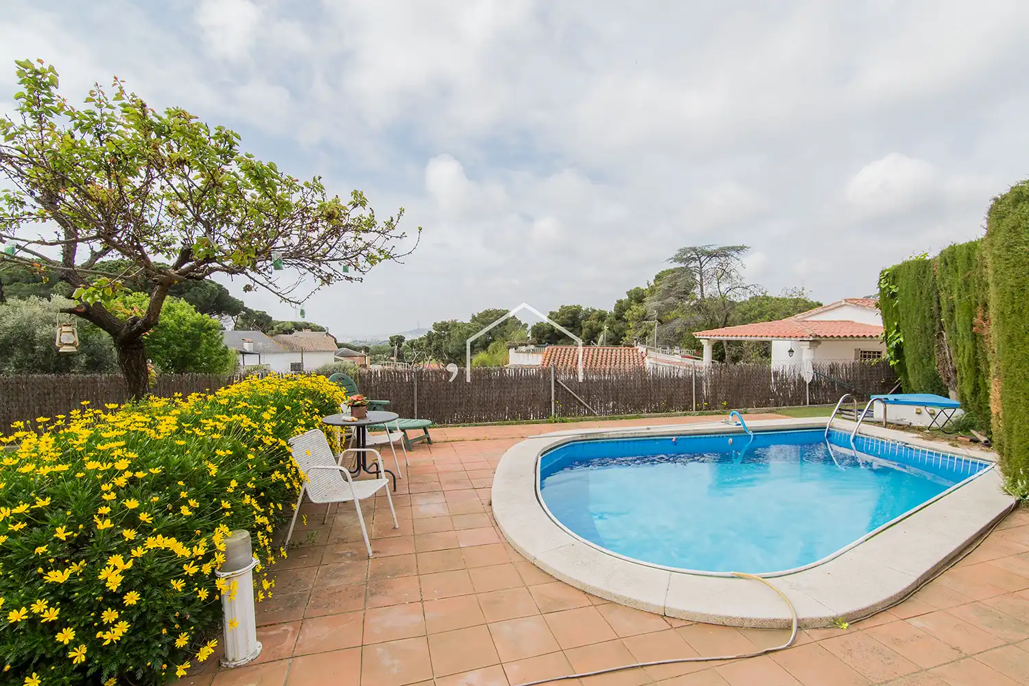 Piscina de Casa o xalet en venda en Badalona amb Calefacció, Jardí privat i Terrassa