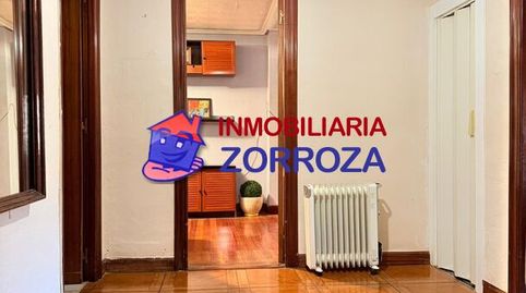 Foto 2 de Piso en venta en Grupo Zazpilanda Etxaldea, Zorrotza, Bilbao