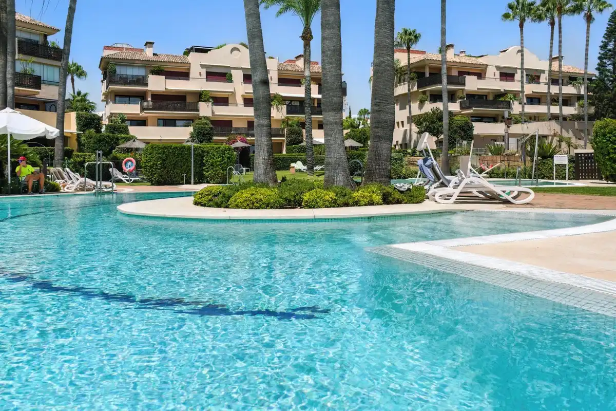 Piso con ascensor en venta en Benamara - Atalaya, imagen 2