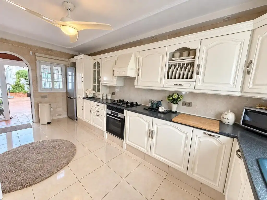 Casa con terraza en venta en calle canal de la mancha, imagen 19