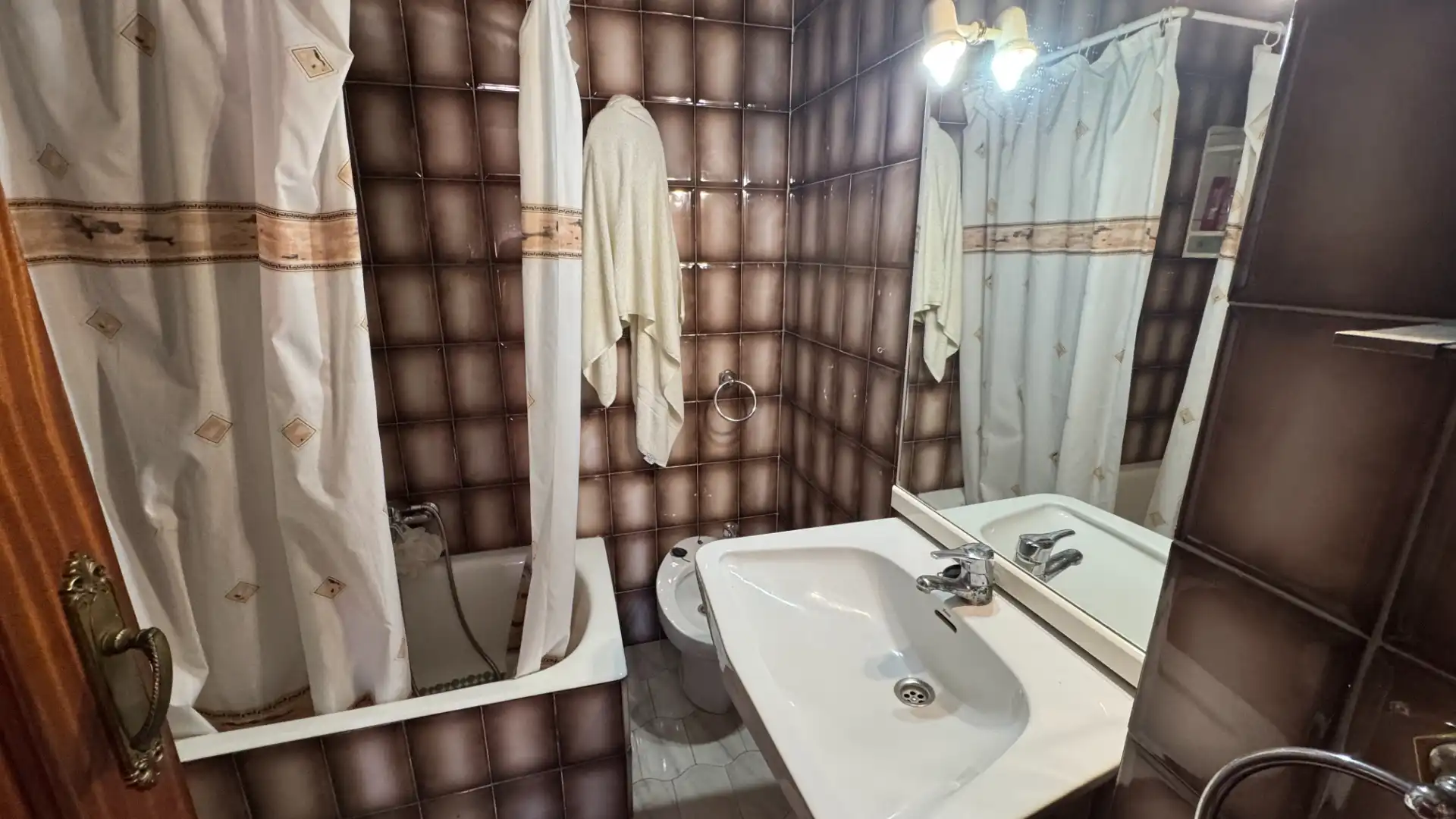 Baño de Piso en venta en Dolores con Amueblado, Horno y Lavadora