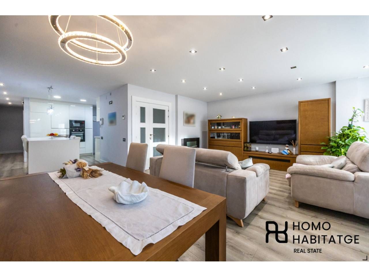 Flat for sale in Avenida BARBERA, Eixample, Centre - Sant Oleguer