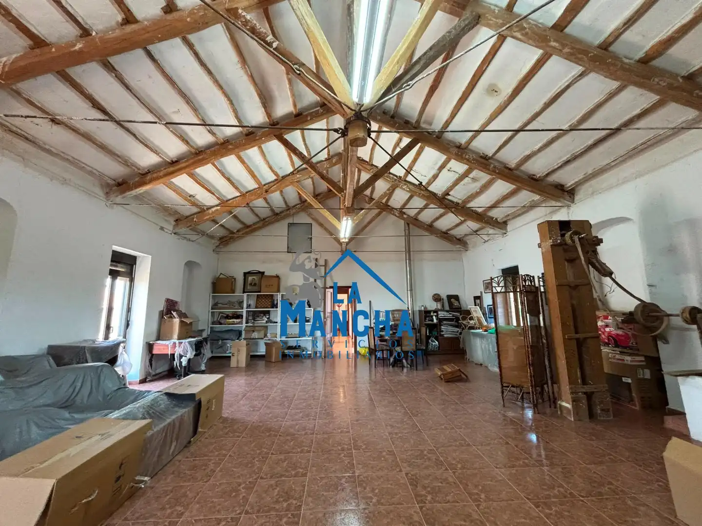 Vista exterior de Casa o chalet en venta en Hoya-Gonzalo con Calefacción, Jardín privado y Amueblado
