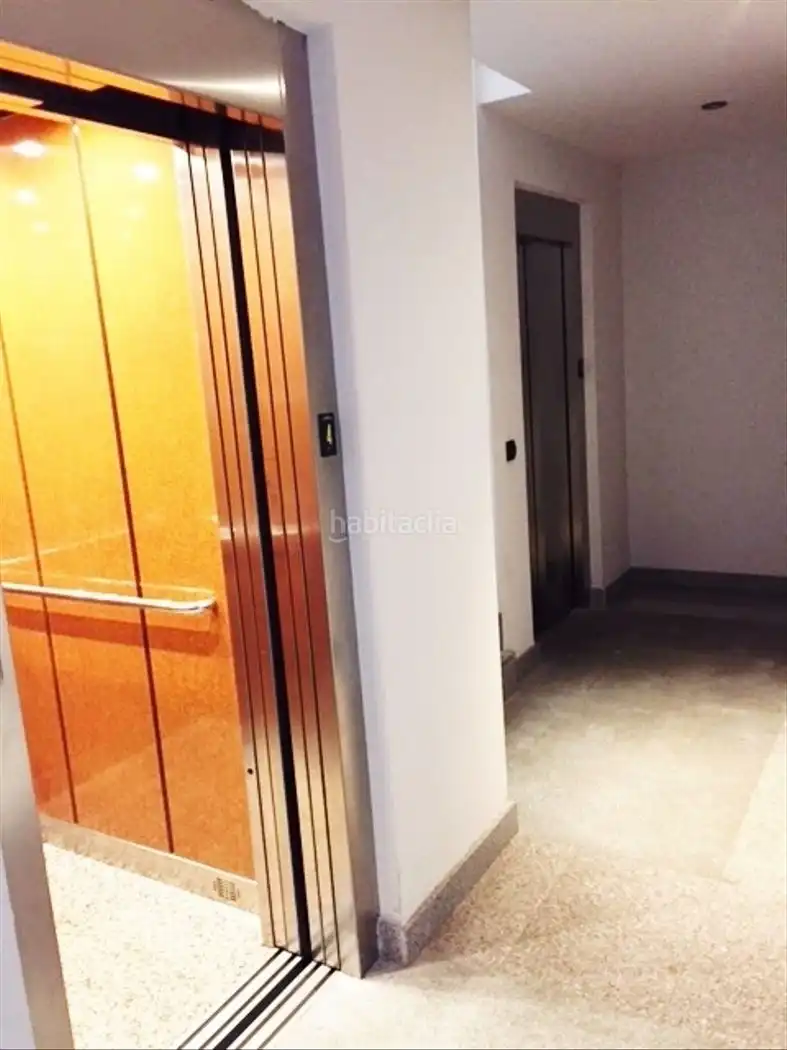 Pis amb ascensor en venda a Avenida de José Aguado 27, imagen 5
