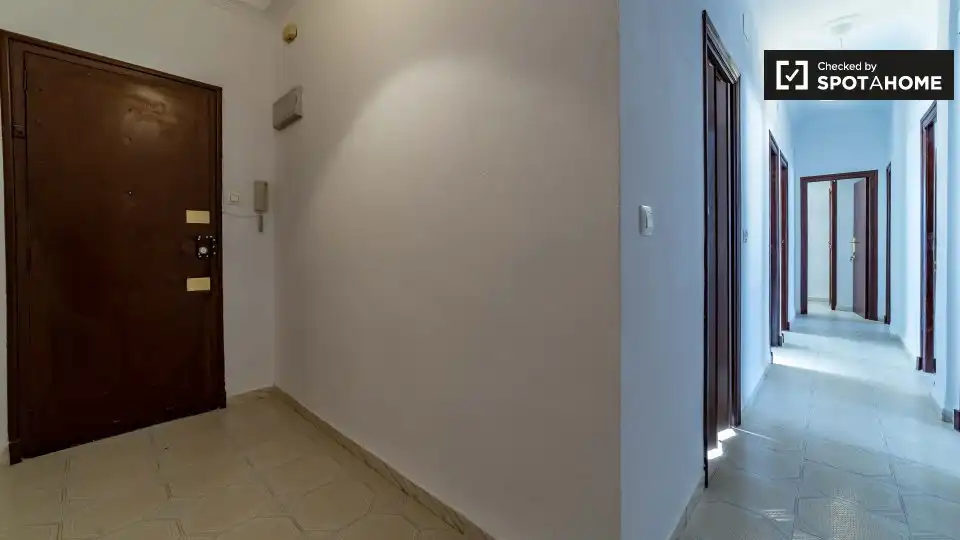 Room in Camí Fondo