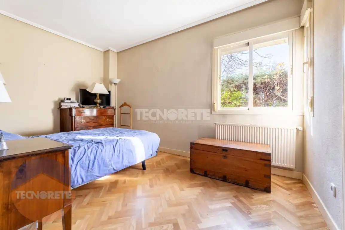 Habitación de Piso en venta en Majadahonda con Aire acondicionado y Piscina comunitaria