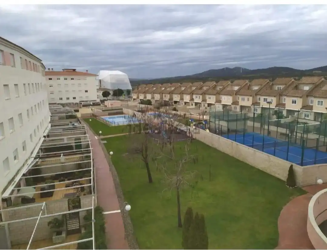 Piscina de Piso en venta en Plasencia con Aire acondicionado y Terraza