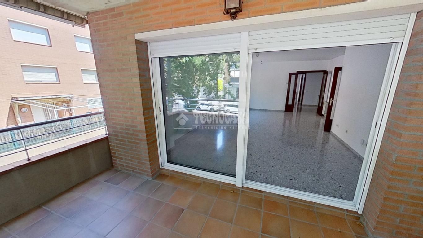 Flat for sale in Cerdanyola del Vallès  with Storage room and Balcony