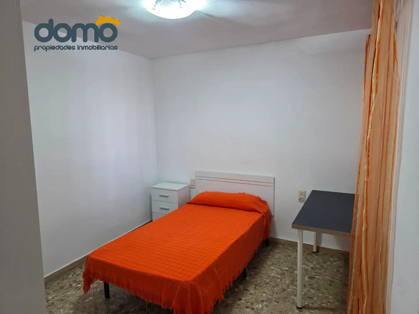 Schlafzimmer von Wohnung zur Miete in Almería mit Terrasse, Möbliert und Waschmaschine
