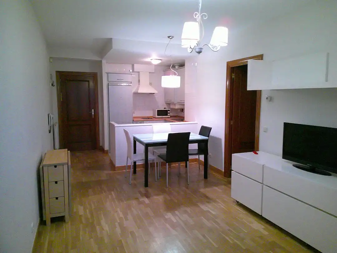 Cuina de Pis en venda en  Pamplona / Iruña amb Calefacció
