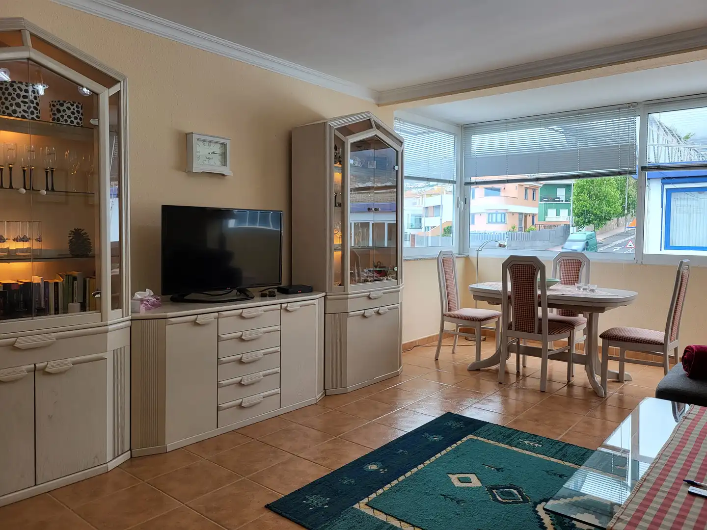 Sala de estar de Apartamento de alquiler en Los Realejos con Trastero, Piscina y Amueblado