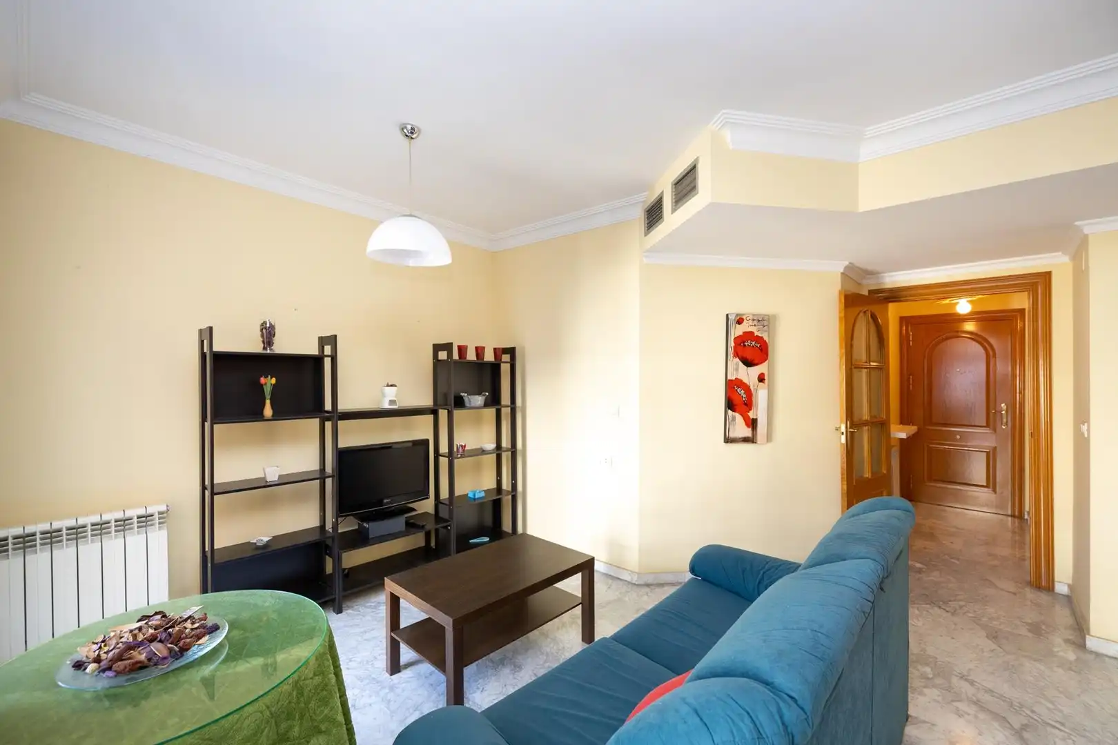 Sala d'estar de Pis en venda en Granada amb Aire condicionat i Calefacció