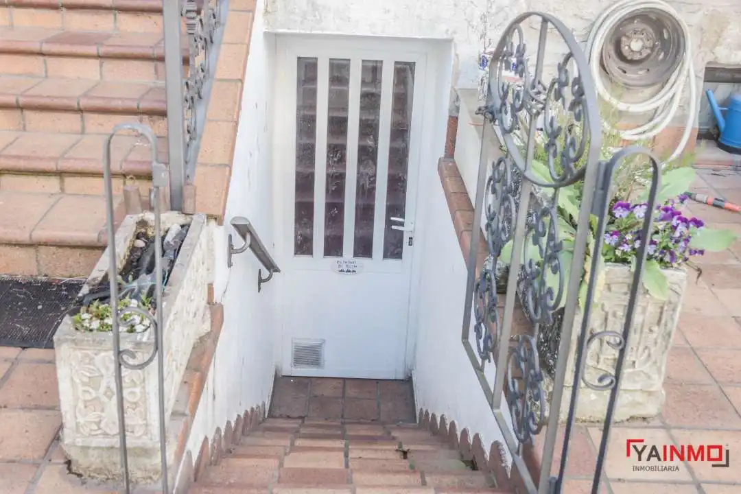 Casa adosada en venda en Vitoria - Gasteiz amb Calefacció i Jardí privat