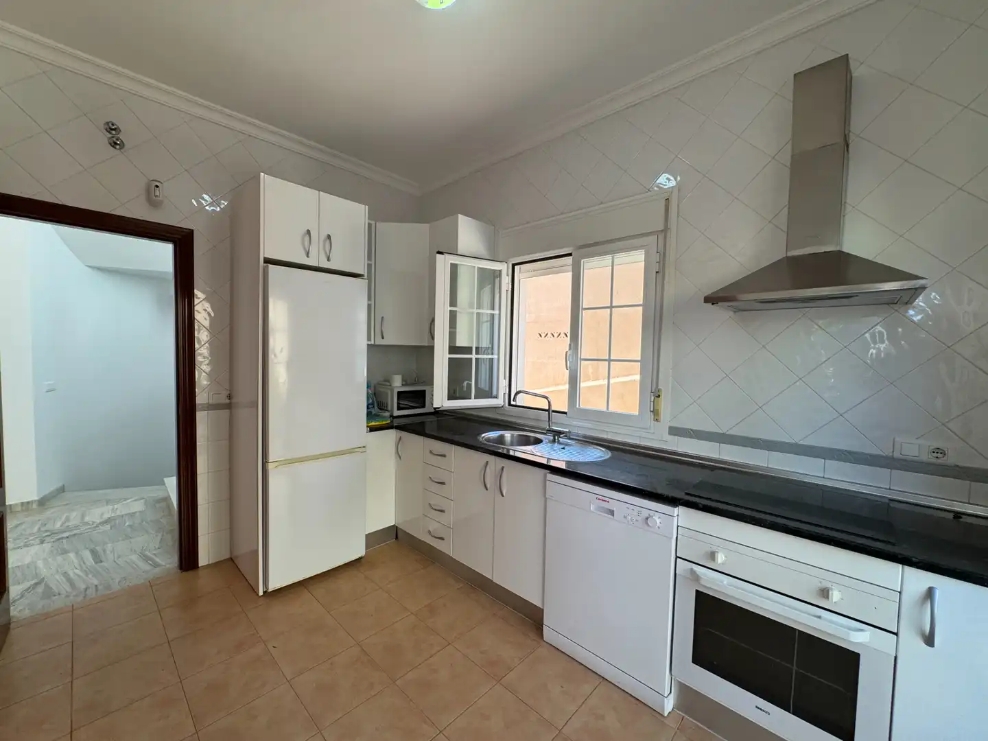 Cocina de Casa o chalet en venta en Rincón de la Victoria con Aire acondicionado, Jardín privado y Terraza