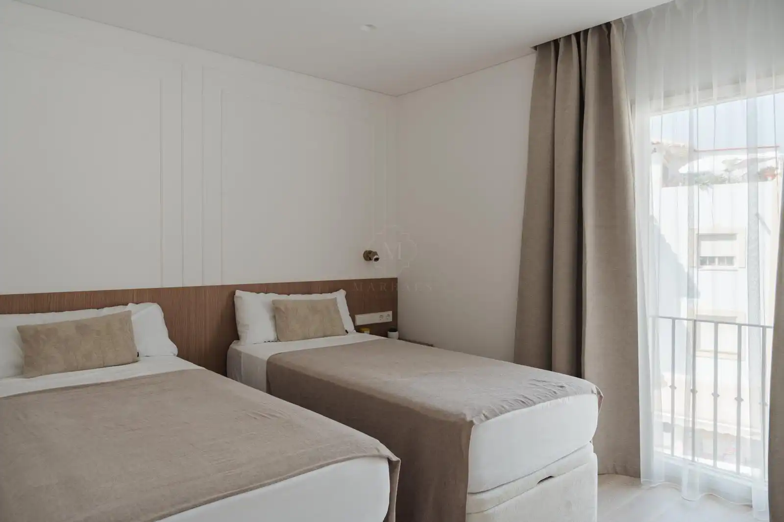 Bedroom of Attic for sale in Marbella  with Air Conditioner, Terrace and Swimming Pool