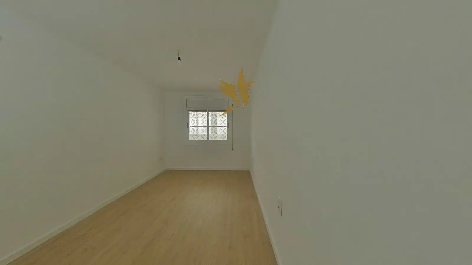Bedroom of Flat for sale in Badalona