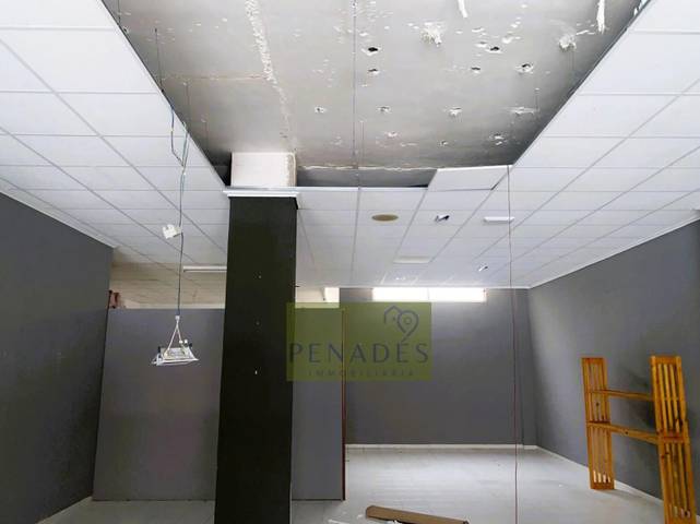 Local comercial en Venta en Sant Josep - Zona Hospital