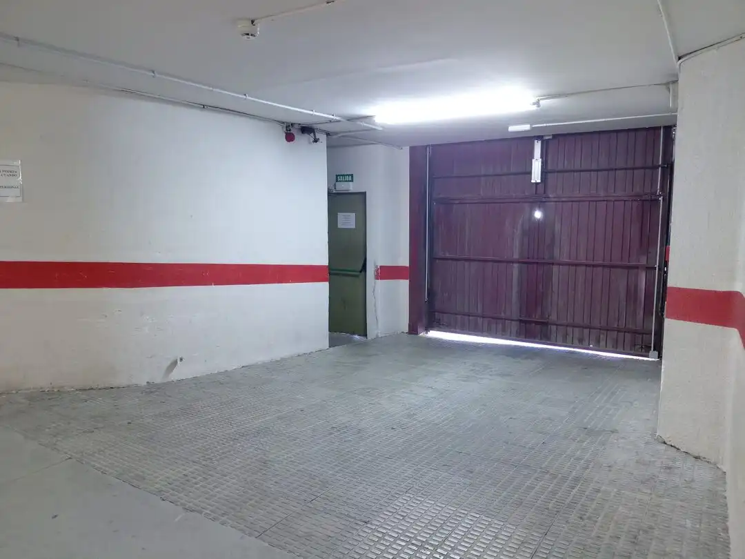 Parkplatz von Garage zur Miete in Barañáin / Barañain