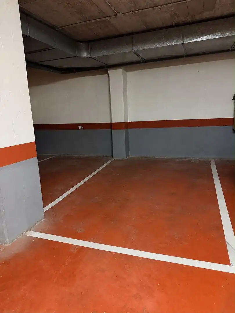 Aparcament de Pis en venda en Elche / Elx amb Aire condicionat, Calefacció i Terrassa