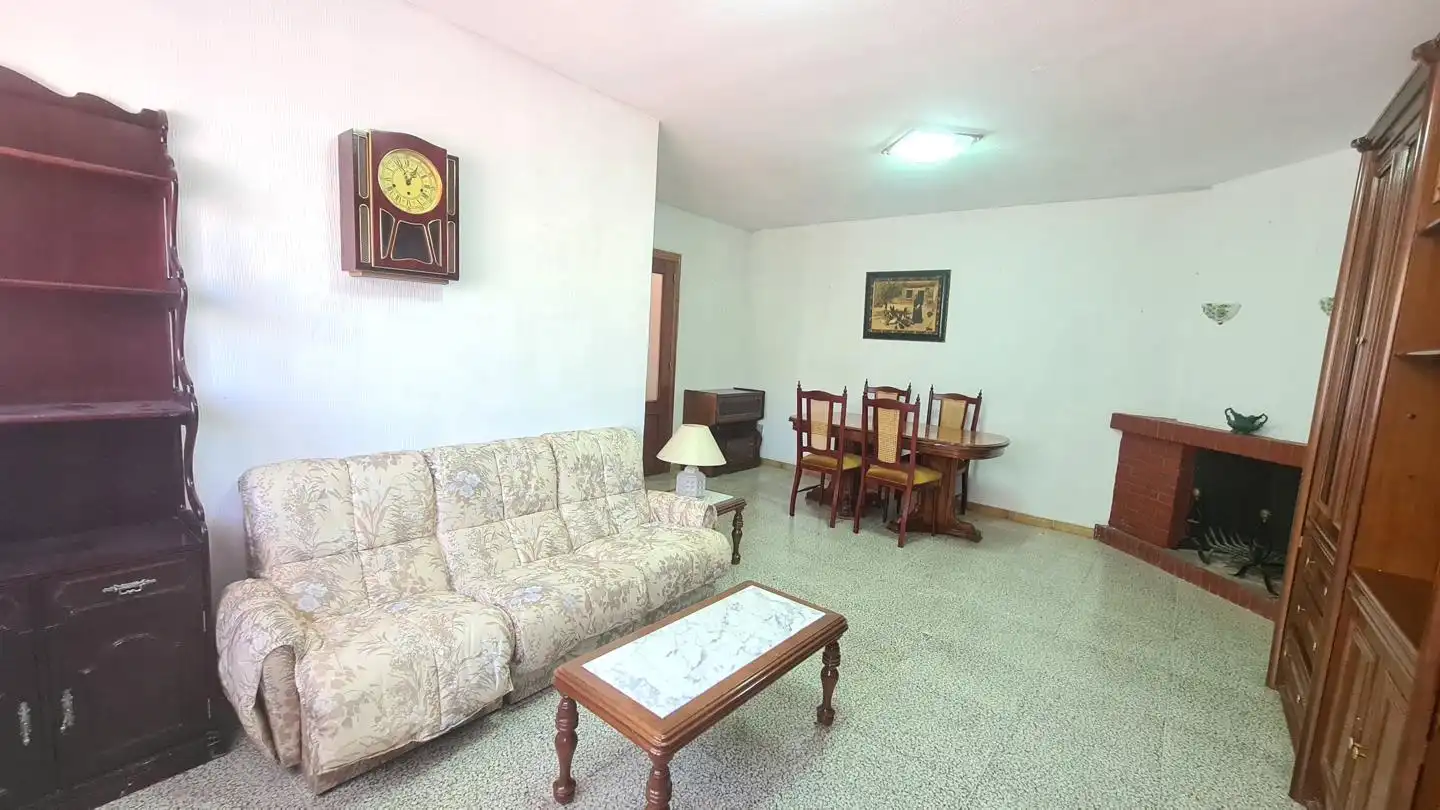 Living room of Houses for sale in La Adrada   with Private garden