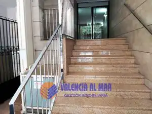 Piso en venta en Valencia con Aire acondicionado, Horno y Balcón