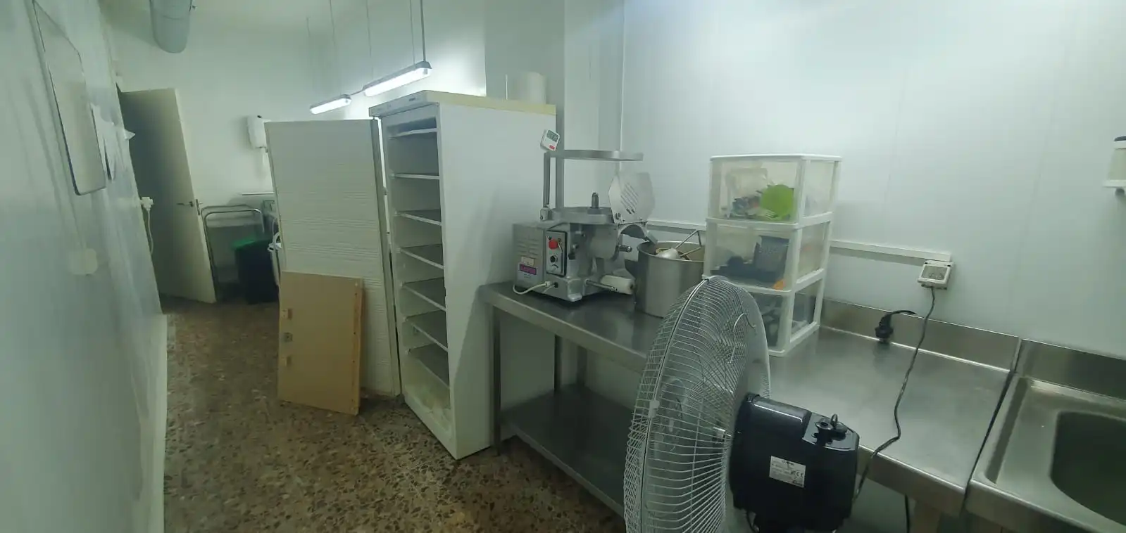 Cocina de Local en traspaso en Barcelona con Aire acondicionado, Calefacción y Amueblado
