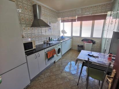 Kitchen of Flat for sale in Portugalete  with Heating, Furnished and Washing machine