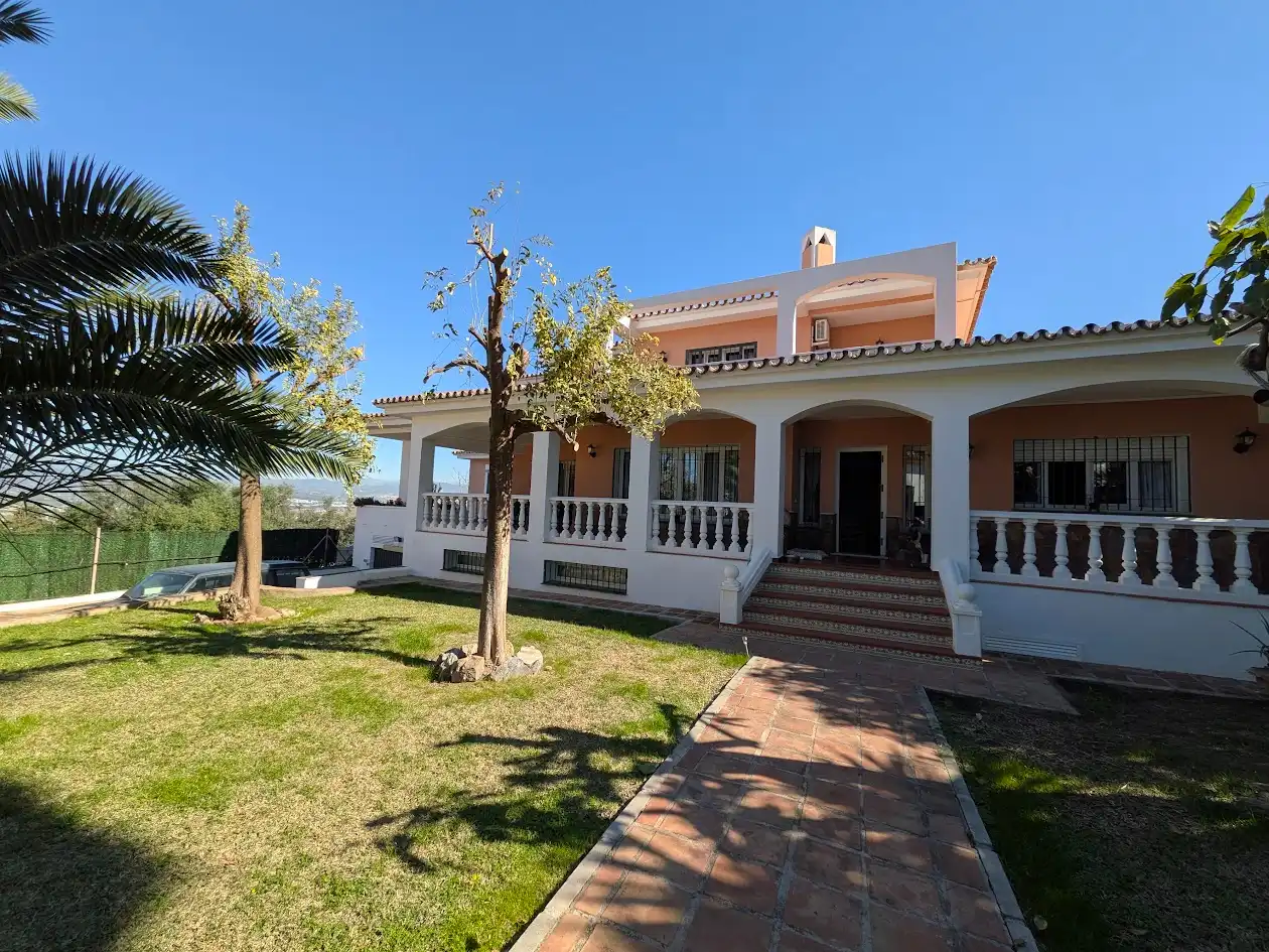 Chalet con terraza en venta en Calle Pajarete 20, imagen 4
