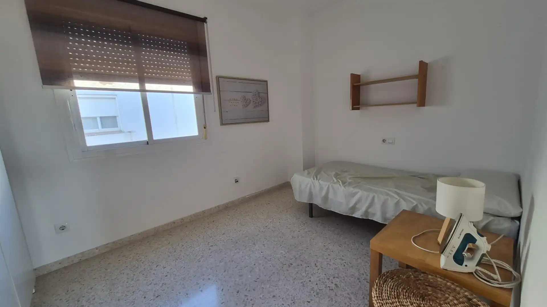 Bedroom of Flat for sale in Algeciras  with Air Conditioner, Terrace and Furnished