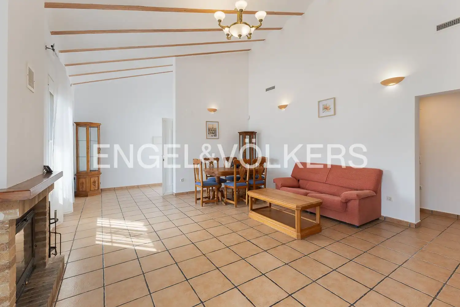 Sala de estar de Casa o chalet de alquiler en Algar de Palància con Aire acondicionado, Calefacción y Jardín privado