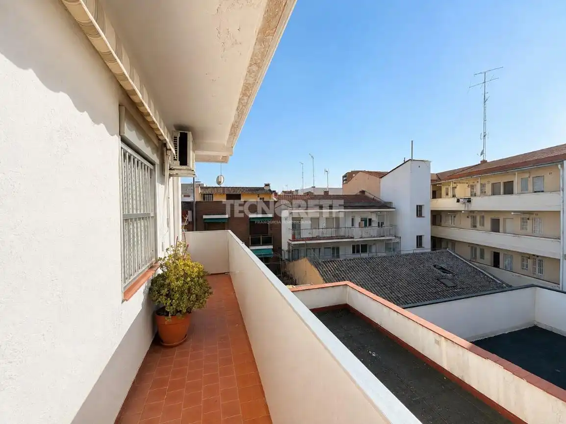 Exterior view of Flat for sale in Madrid  with Air Conditioner and Balcony