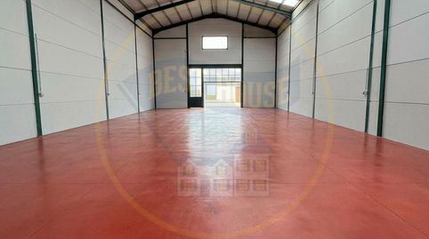 Foto 4 von Fabrikhallen zum Verkauf in Calle Mohorte, Reyes Católicos - Paseo San Antonio, Cuenca Capital