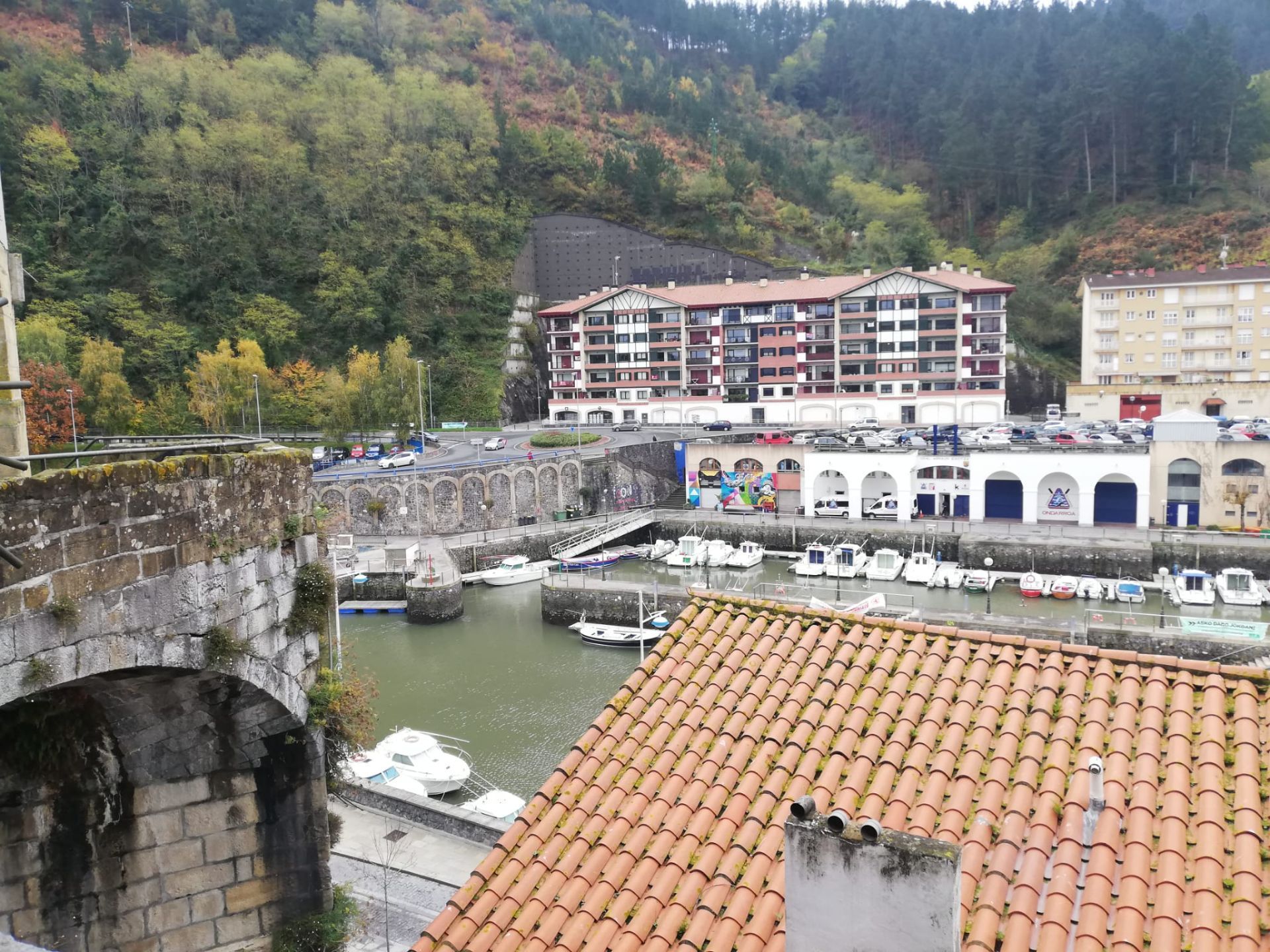 Vista exterior de Pis en venda en Ondarroa amb Terrassa