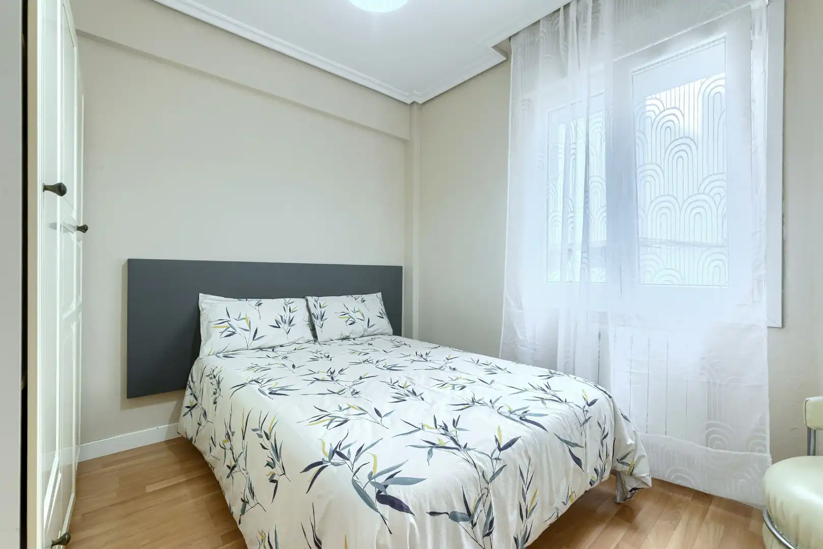 Habitación de Piso de alquiler en Bilbao  con Calefacción, Amueblado y Horno