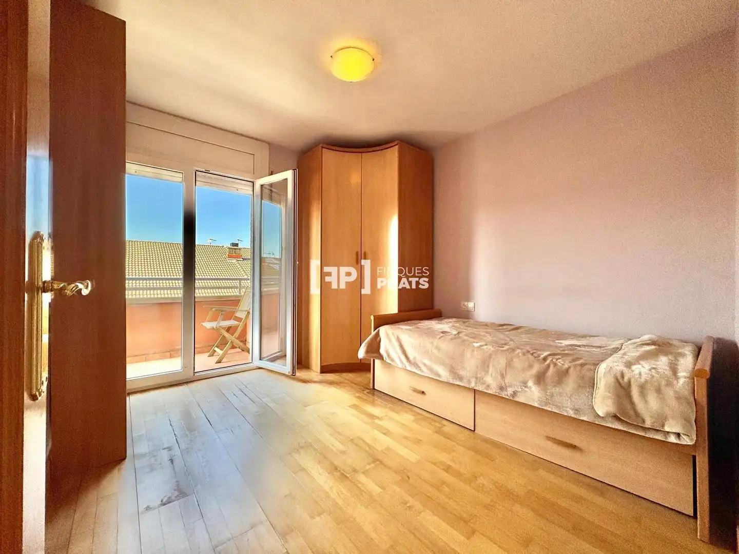 Habitación de Casa adosada en venta en Puigverd de Lleida con Aire acondicionado, Calefacción y Terraza