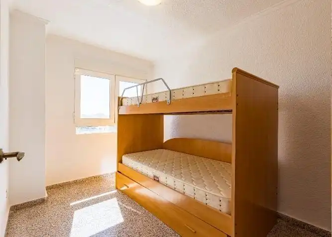 Habitación de Apartamento en venta en Torrevieja con Terraza y Amueblado