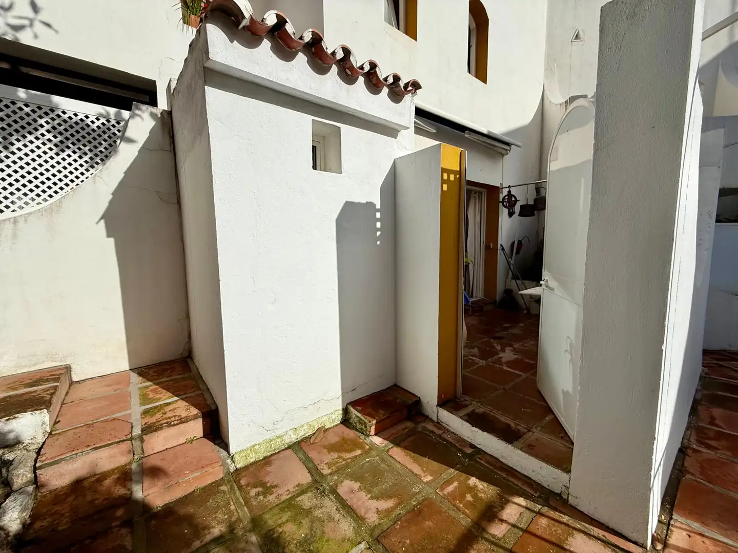 Exterior view of Detached homes for sale in Marbella  with Terrace, Swimming Pool and Community pool