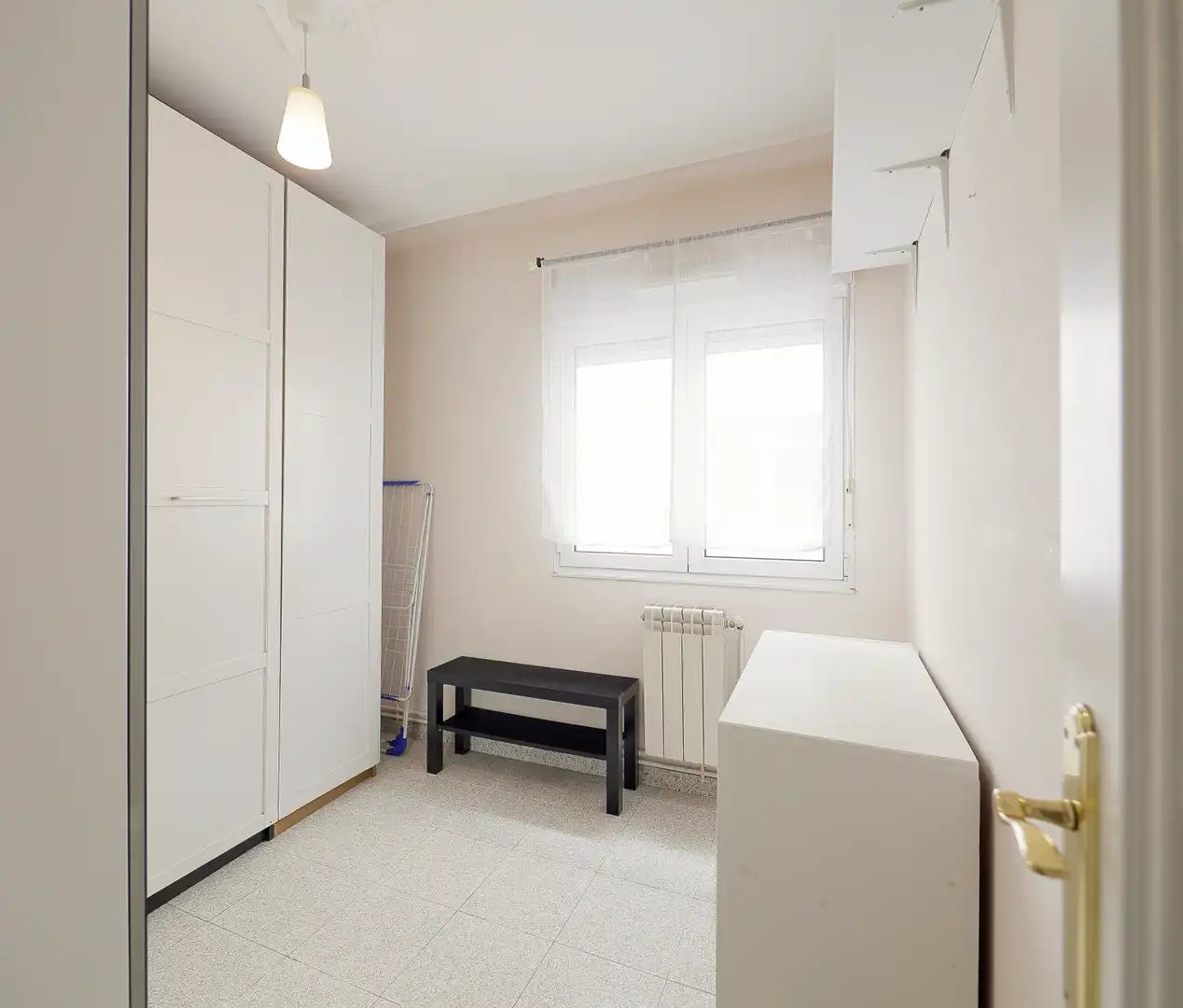Habitación de Piso en venta en Gijón  con Calefacción, Terraza y Amueblado