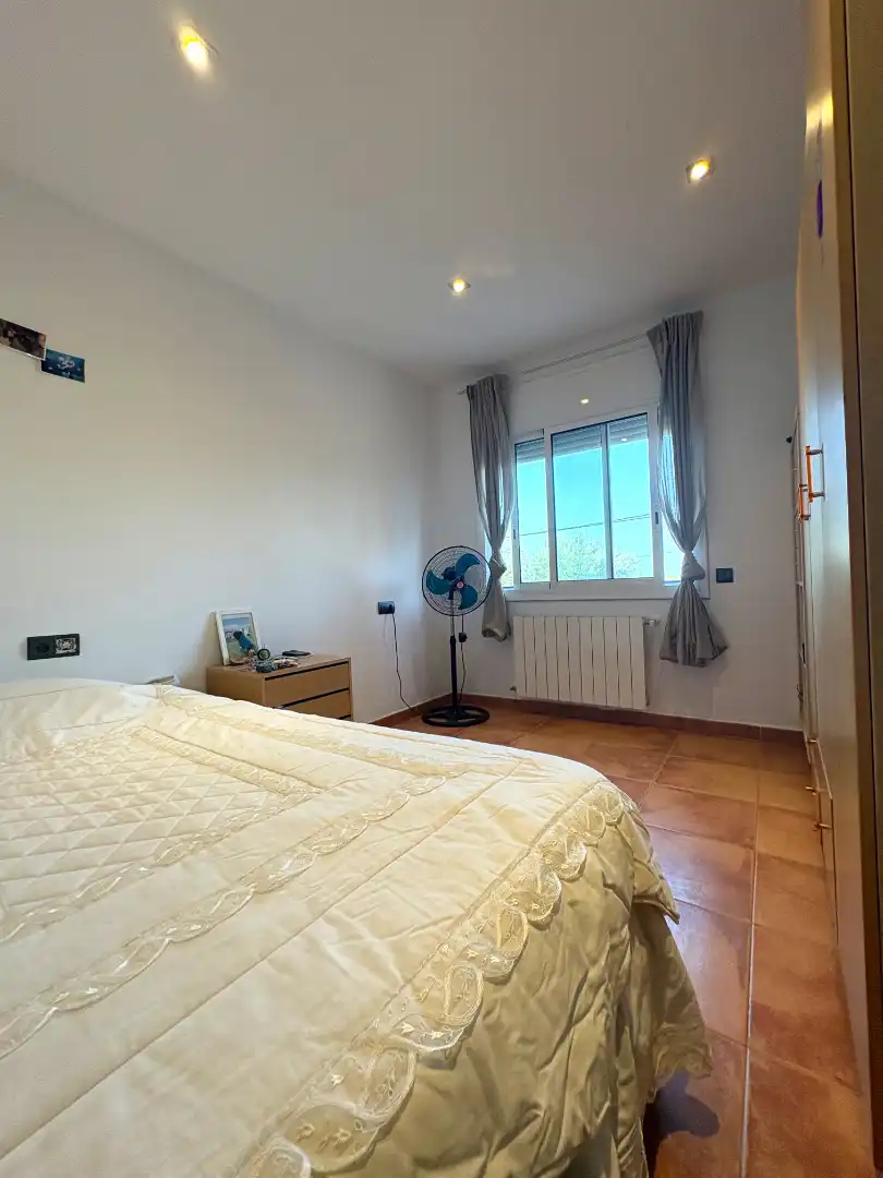 Habitación de Casa o chalet en venta en Rubí con Aire acondicionado, Calefacción y Jardín privado